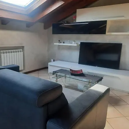Business Italyving Apartment